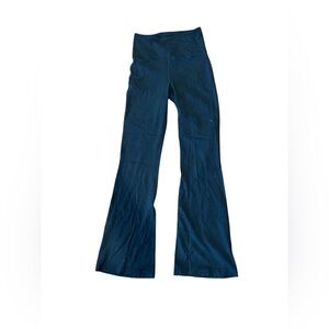 Lululemon size 6 gray flared athletic pants in good condition.